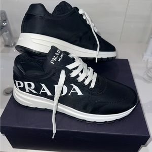 Prada Sneakers - size 39